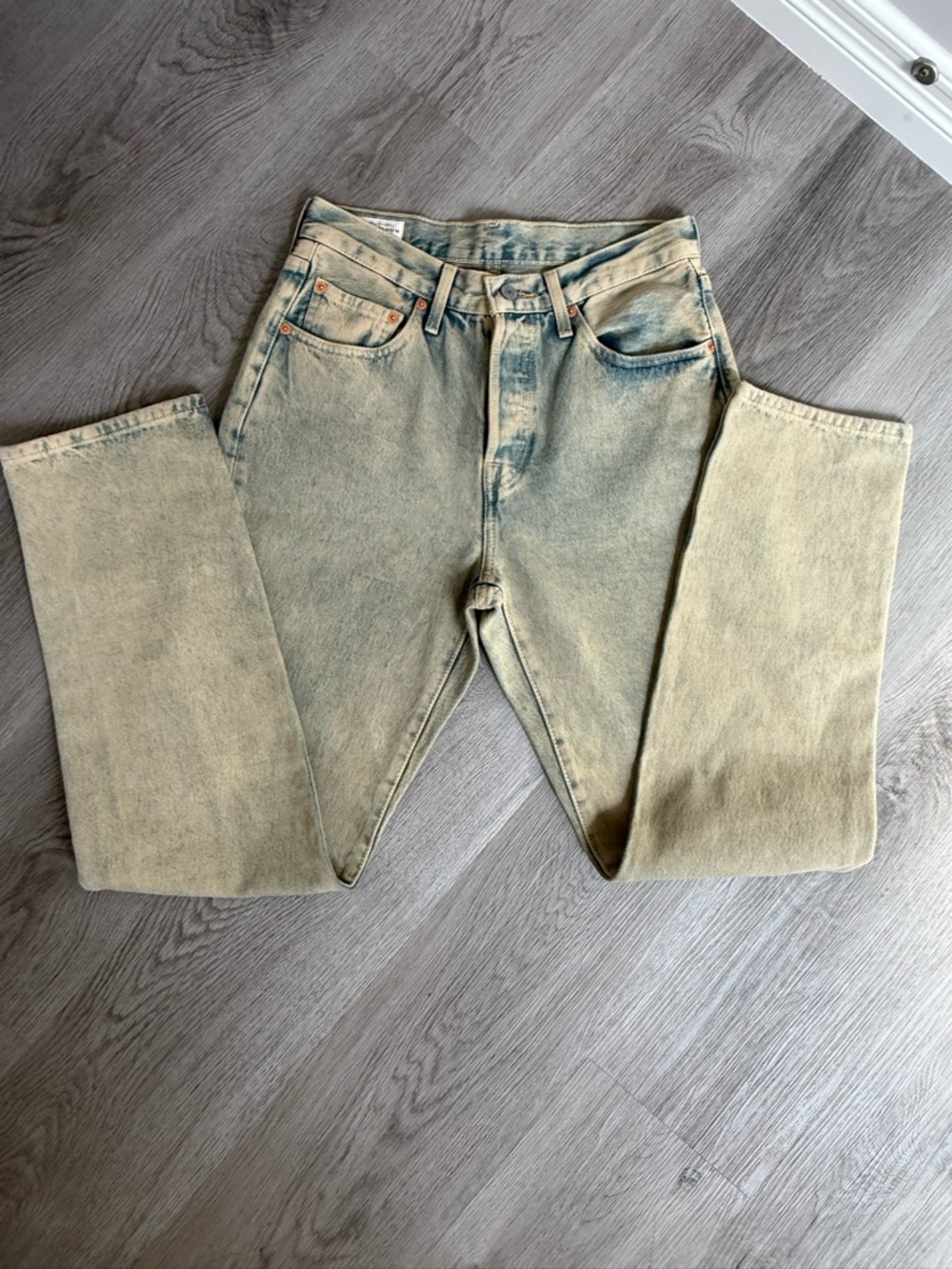 Levi's Vintage Wash Faded Beige Straight Jeans